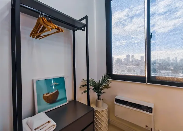 Voss Apartment *